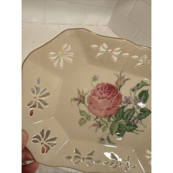 Victorian Rose Collection by Lenox Pierced Ribbon Rectangular Vanity Tray 9" USA - Picture 4 of 16